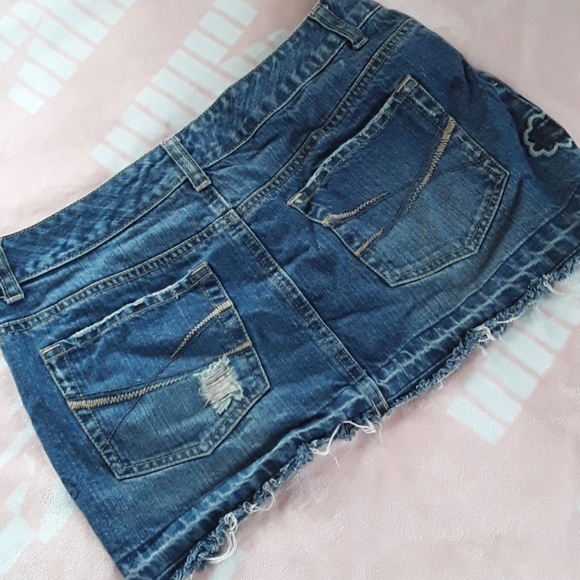 ๐Jean Skirt Aeropostale sz 3/4๐ - Picture 3 of 4